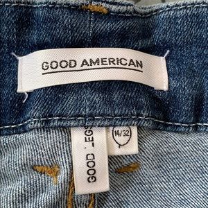 GOOD AMERICAN• good leg jeans